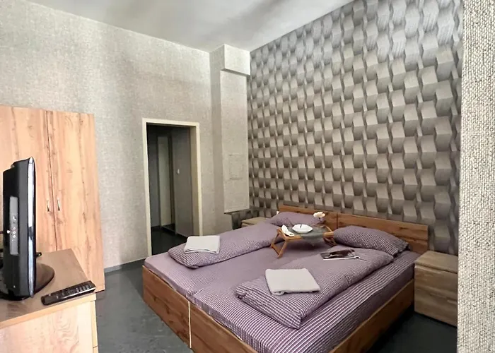 Flower House 6 Apartment *